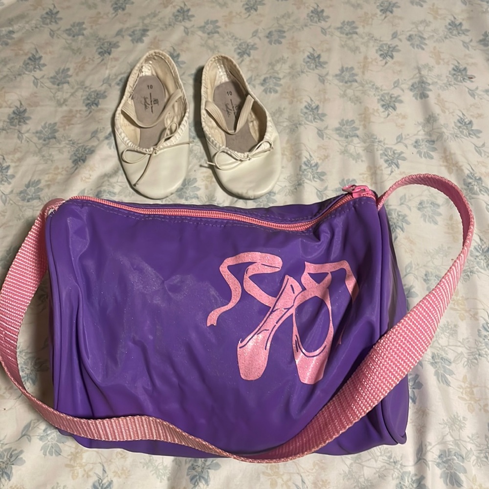 Ballet small duffel bag with ballet shoes